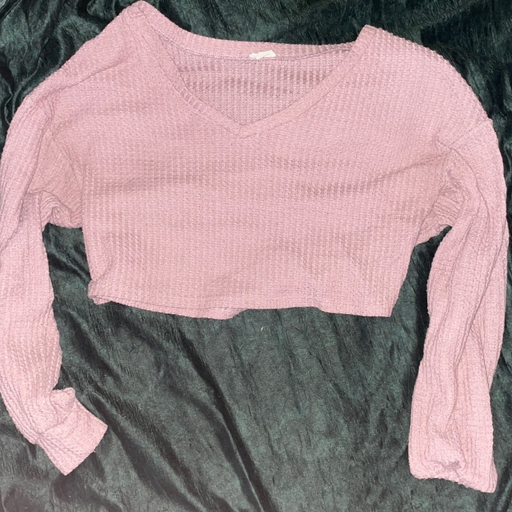 Women’s Long-Sleeve Crop Top